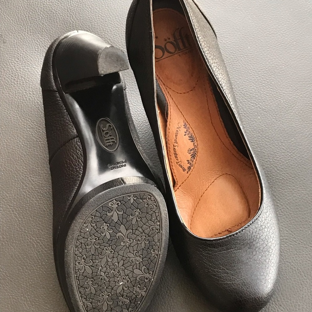 Heels - Picture 3 of 4